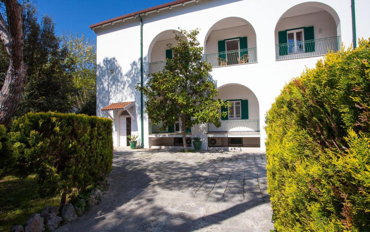 Villa Marta Taranto Exterior foto